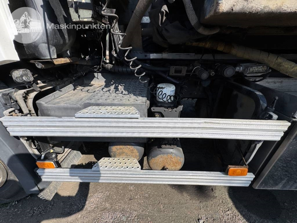 Hook lift truck Volvo FH 500: picture 9
