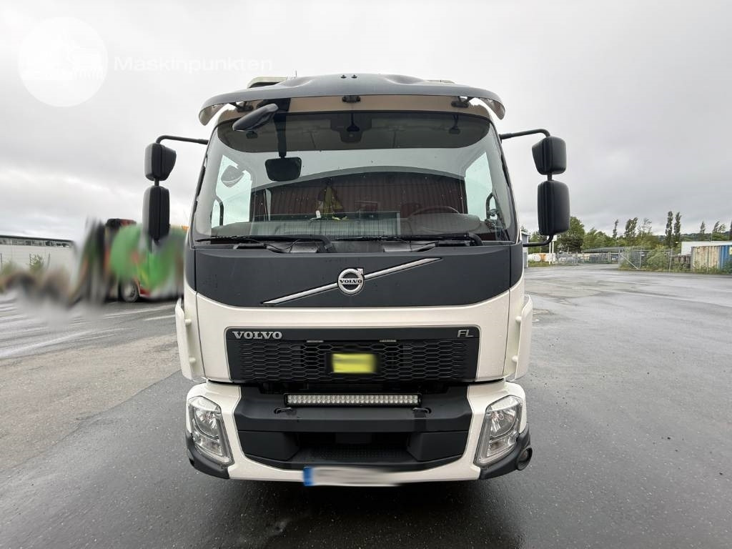 Volvo FL 260 - Crane truck: picture 3 Volvo FL 260 - Crane truck: picture 3