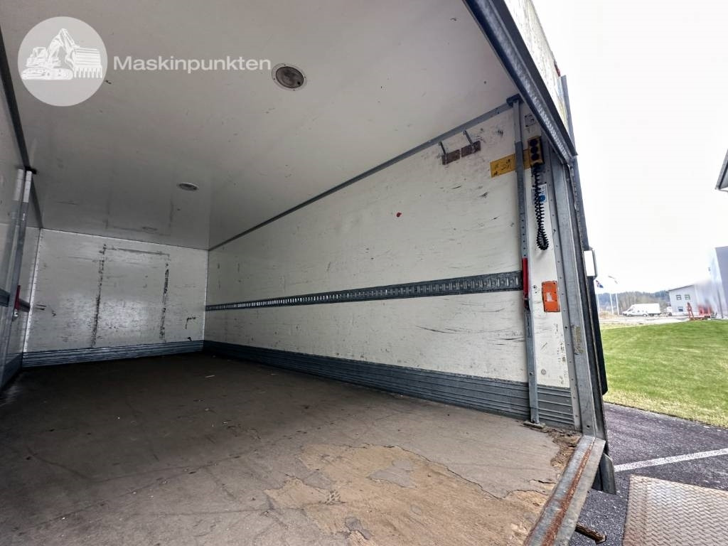 Box truck Volvo FL 612: picture 37