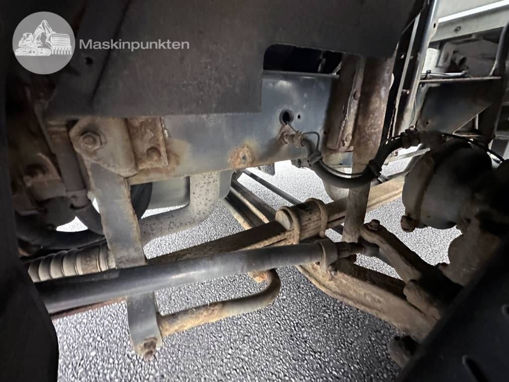 Box truck Volvo FL 612: picture 27