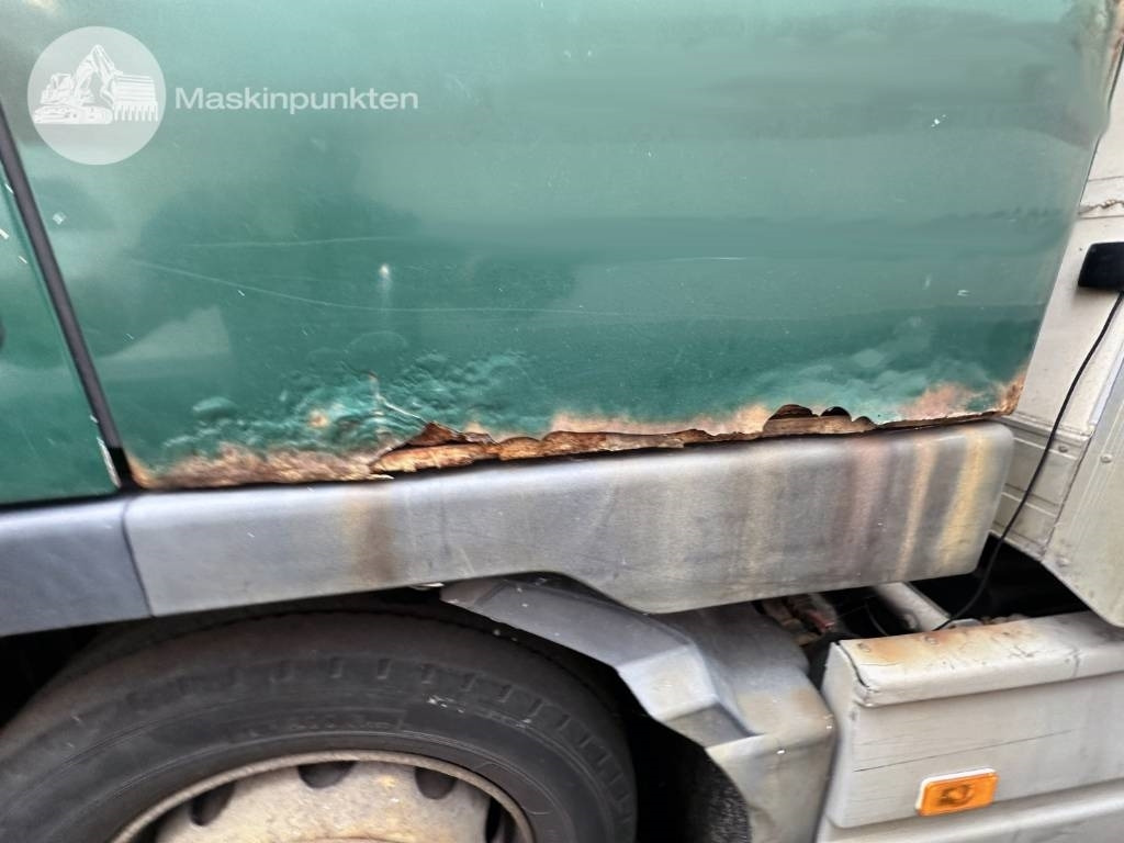 Box truck Volvo FM 9 300: picture 9