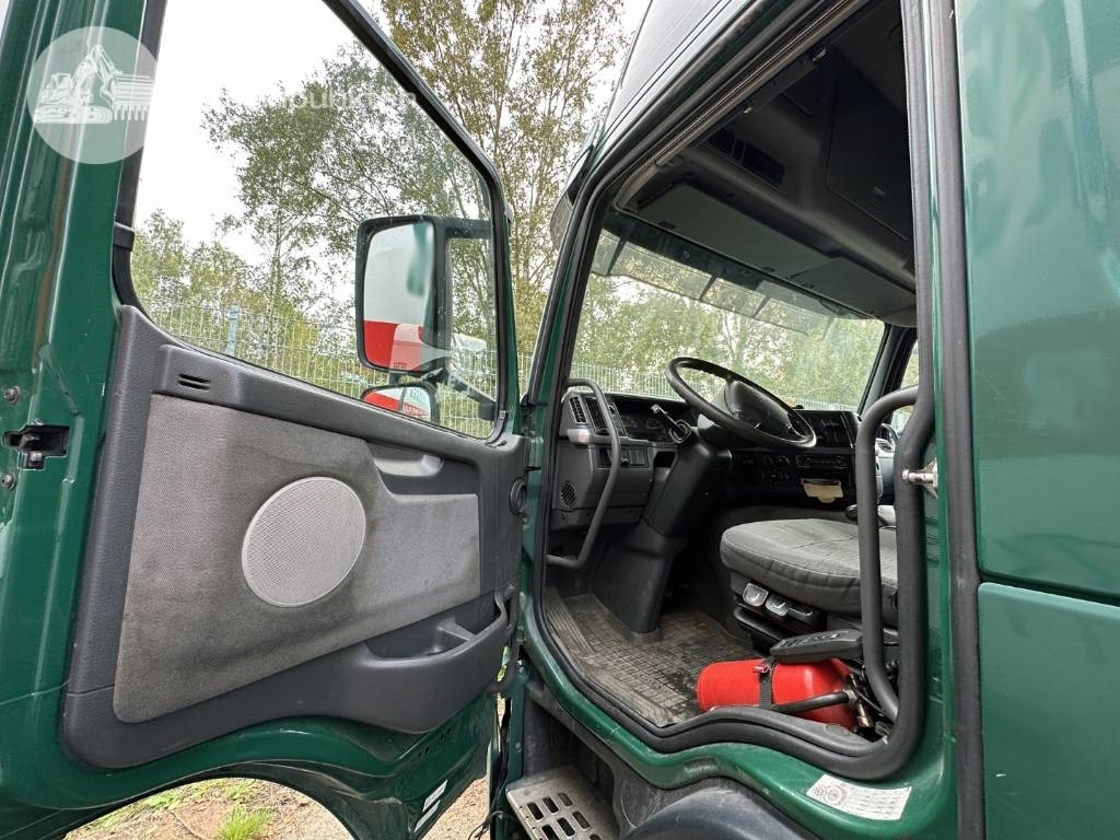 Box truck Volvo FM 9 300: picture 10