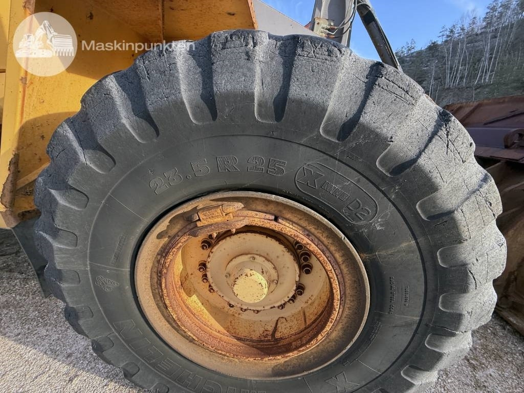 Wheel loader Volvo L 120 C: picture 42