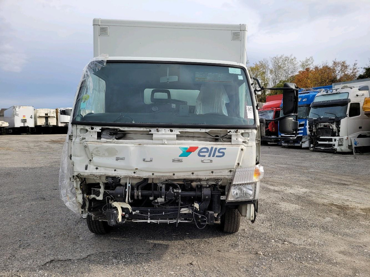 FUSO CANTER 7C15 - Box truck: picture 2 FUSO CANTER 7C15 - Box truck: picture 2