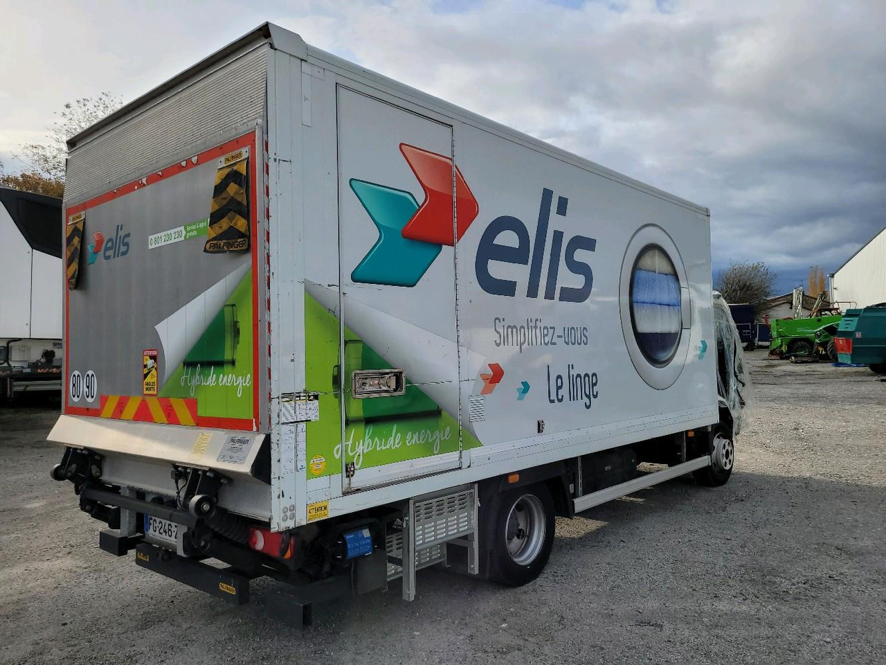 FUSO CANTER 7C15 - Box truck: picture 4 FUSO CANTER 7C15 - Box truck: picture 4