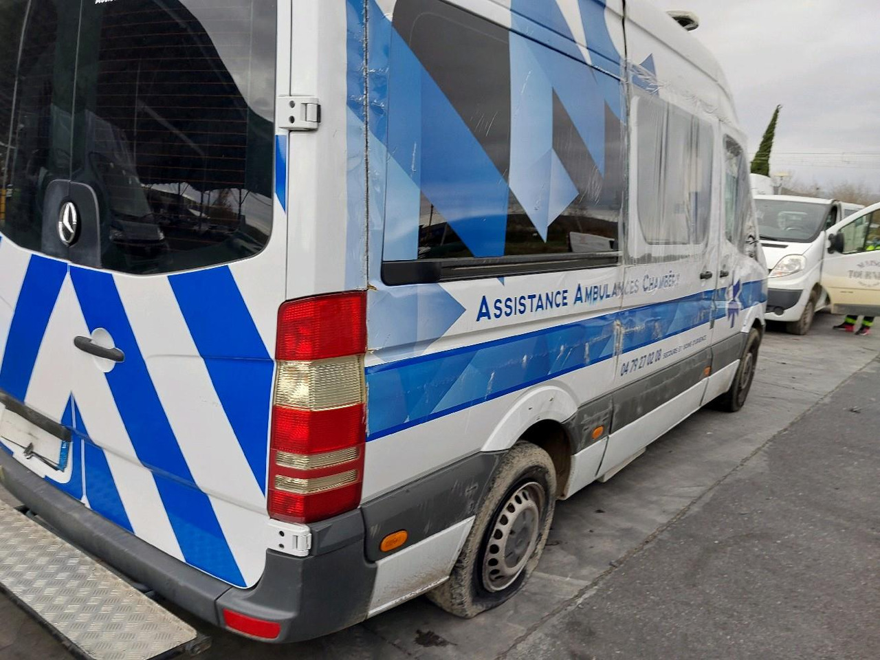 MERCEDES SPRINTER II 313 2.2 CDI 130 - Ambulance: picture 4 MERCEDES SPRINTER II 313 2.2 CDI 130 - Ambulance: picture 4