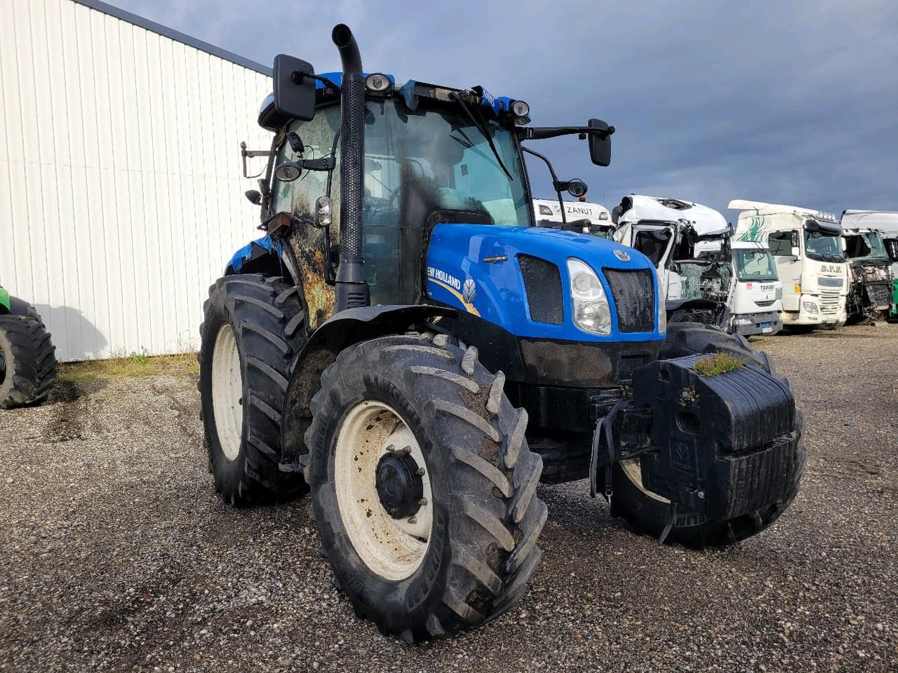 NEW HOLLAND T6.175 - Farm tractor: picture 1 NEW HOLLAND T6.175 - Farm tractor: picture 1