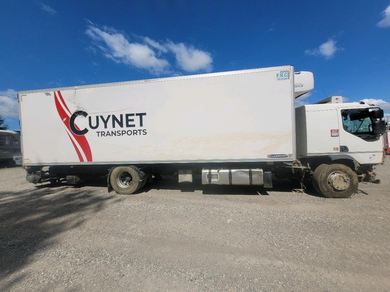 RENAULT D WIDE - Refrigerator truck: picture 3 RENAULT D WIDE - Refrigerator truck: picture 3