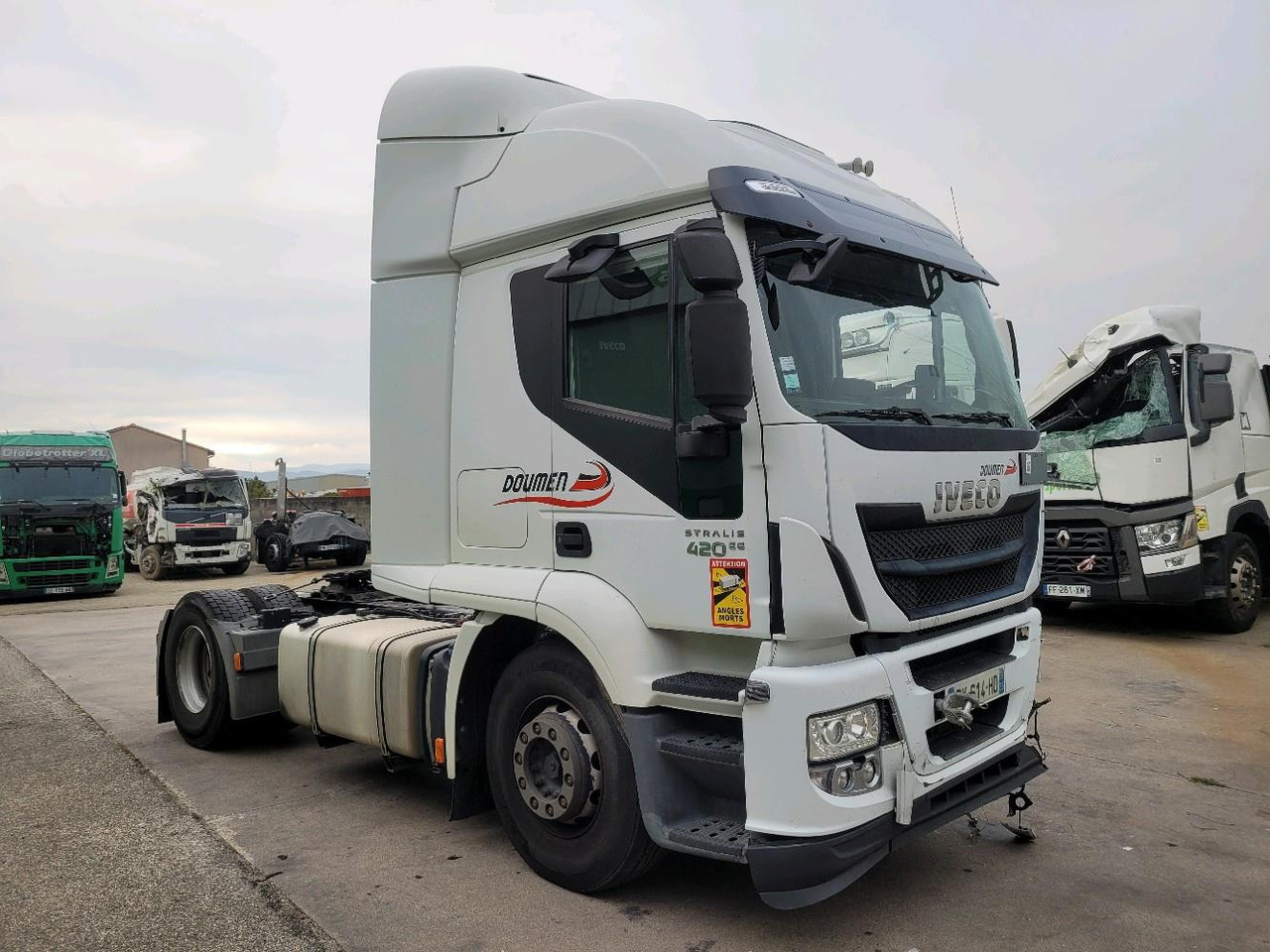 IVECO STRALIS 440S42 4X2 - Tractor unit: picture 1 IVECO STRALIS 440S42 4X2 - Tractor unit: picture 1