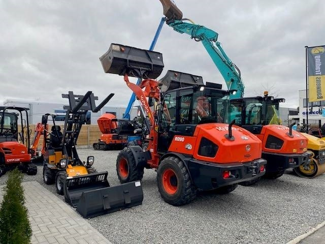 Wheel loader Kubota R 090: picture 19