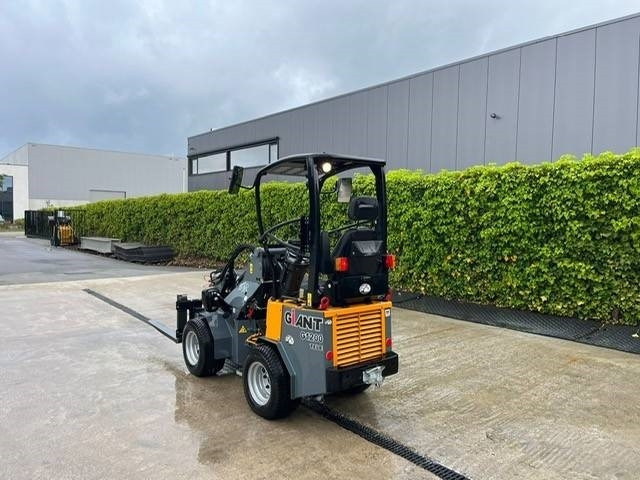 Wheel loader Kubota R 090: picture 23