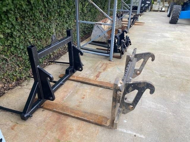 Wheel loader Kubota R 090: picture 17