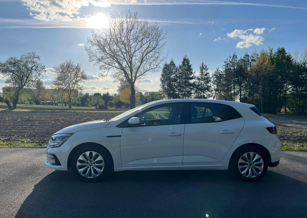 Renault Megane 1.5 Blue dCi Business - Car: picture 5 Renault Megane 1.5 Blue dCi Business - Car: picture 5