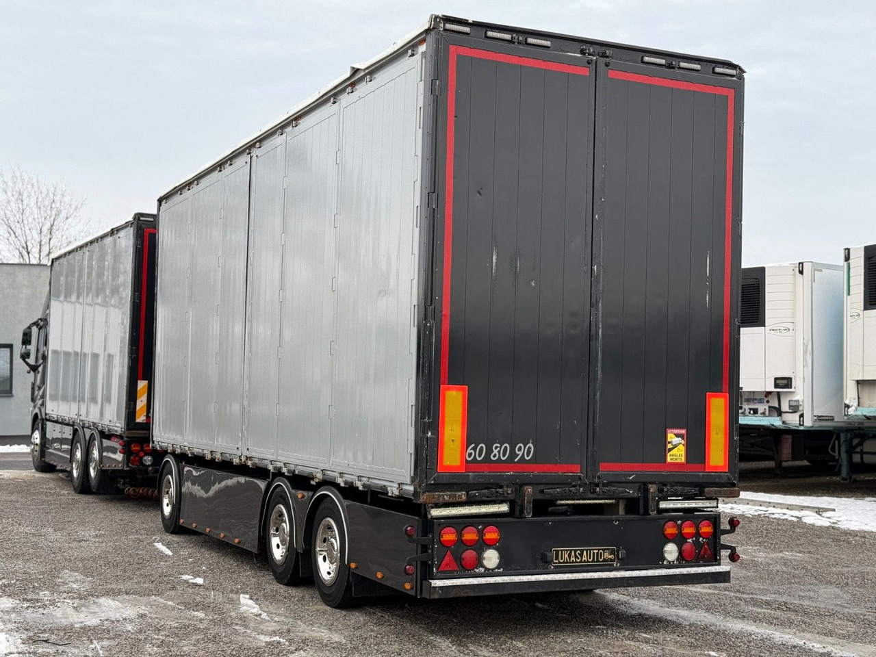 Volvo FH16 660 HP XL  TANDEM 6x2 LIMITED EDITION leasing Volvo FH16 660 HP XL  TANDEM 6x2 LIMITED EDITION: picture 12