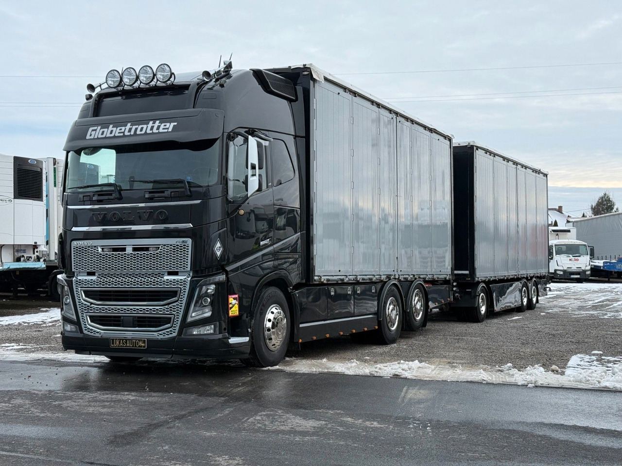 Volvo FH16 660 HP XL  TANDEM 6x2 LIMITED EDITION leasing Volvo FH16 660 HP XL  TANDEM 6x2 LIMITED EDITION: picture 14