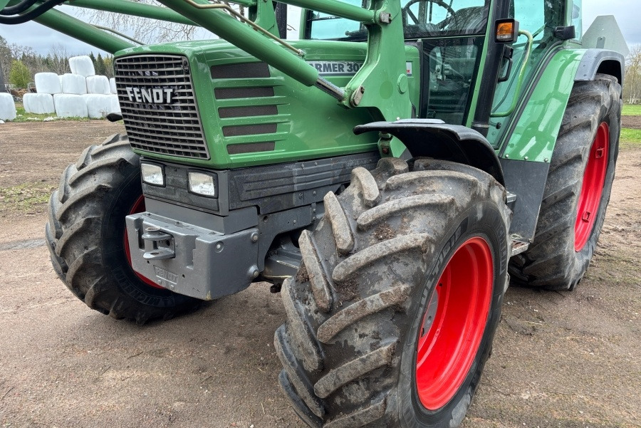 Fendt Farmer 308C Turbomatik - Farm tractor: picture 3 Fendt Farmer 308C Turbomatik - Farm tractor: picture 3