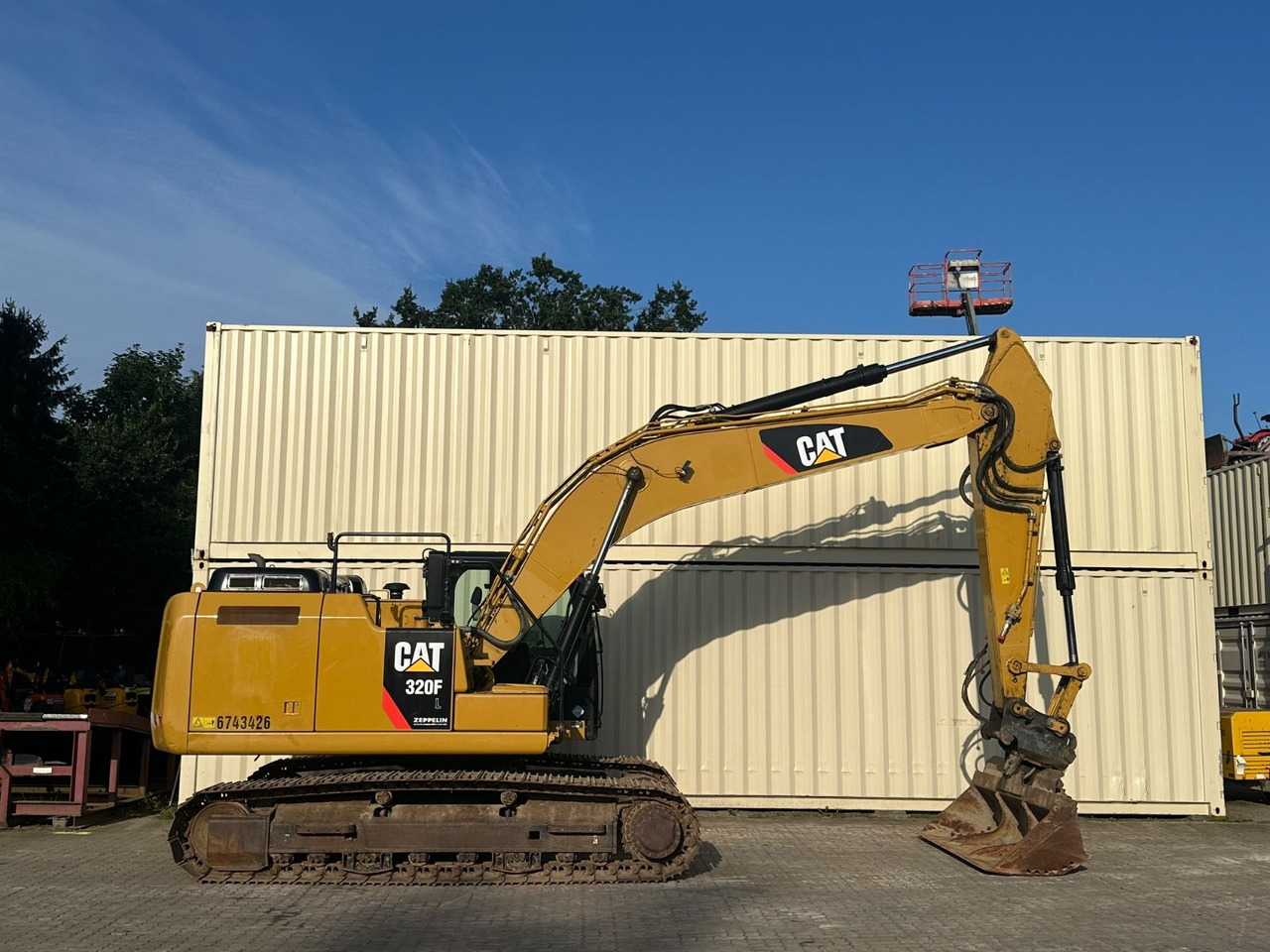 CAT 320FL / 2017 BJ / 9.933 H / Deutsche Maschine - Crawler excavator: picture 5 CAT 320FL / 2017 BJ / 9.933 H / Deutsche Maschine - Crawler excavator: picture 5