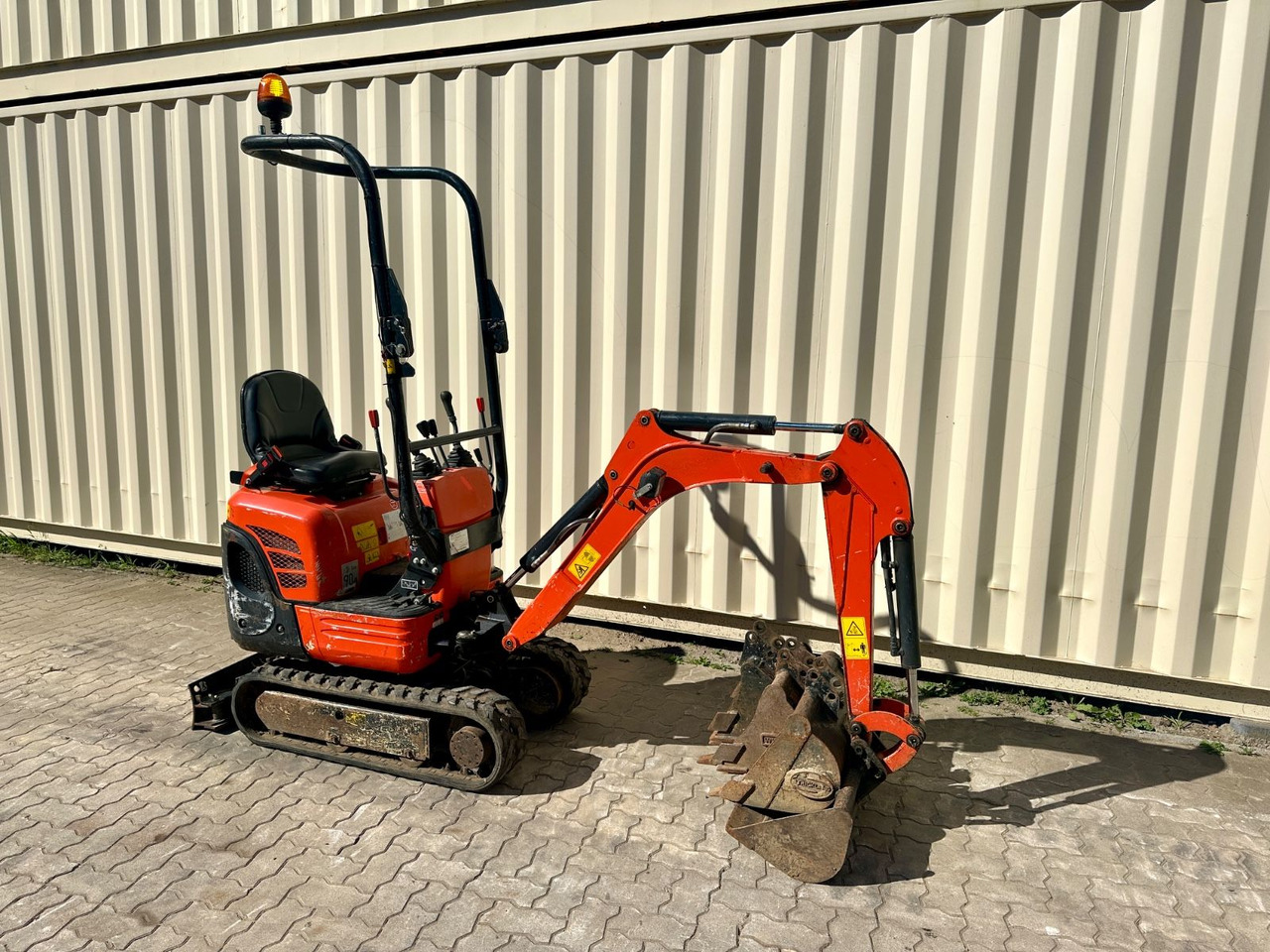 Kubota K008-3 / 2021 BJ / 725 H / 4 x Löffel - Mini excavator: picture 4 Kubota K008-3 / 2021 BJ / 725 H / 4 x Löffel - Mini excavator: picture 4