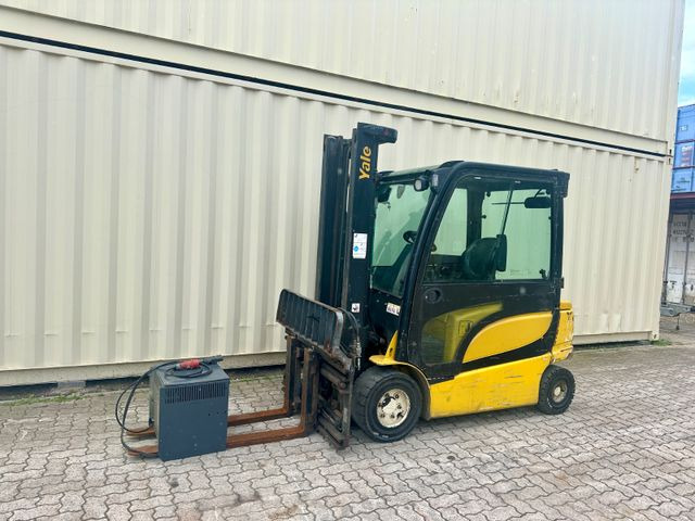 Yale ERP30VL / Seitenschieber + Zinkenverstellung - Electric forklift: picture 1 Yale ERP30VL / Seitenschieber + Zinkenverstellung - Electric forklift: picture 1