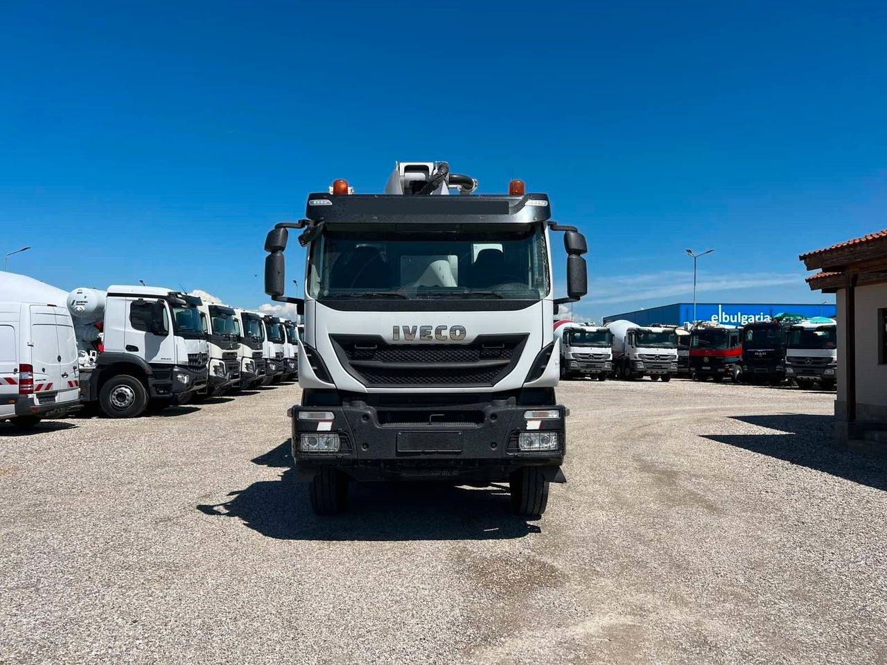 Iveco TRAKKER 500 CIFA MAGNUM MK32L - Mixer pump truck: picture 2 Iveco TRAKKER 500 CIFA MAGNUM MK32L - Mixer pump truck: picture 2