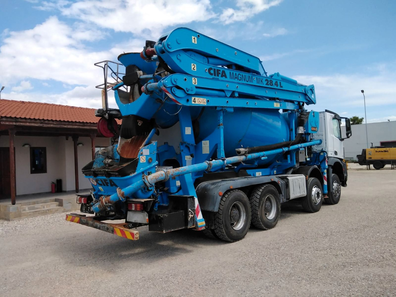 Mixer pump truck Mercedes-Benz AROCS 4140 CIFA MAGNUM MK28.4L  8X6: picture 7