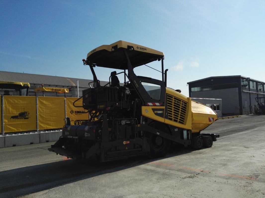 BOMAG IT BF 600 P-2 S500  Stage IV/Tier 4f - Asphalt paver: picture 4 BOMAG IT BF 600 P-2 S500  Stage IV/Tier 4f - Asphalt paver: picture 4