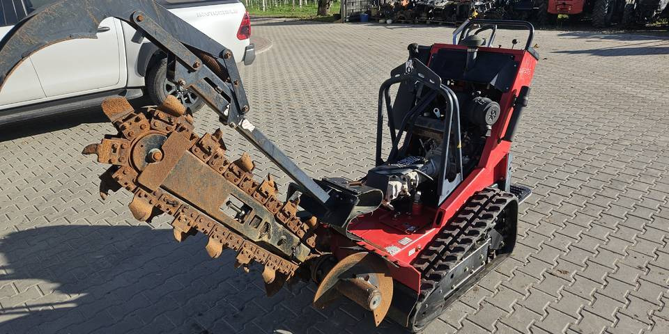 Koparka łańcuchowa Barreto 20RTK E2024TK baretto - Trencher: picture 2 Koparka łańcuchowa Barreto 20RTK E2024TK baretto - Trencher: picture 2