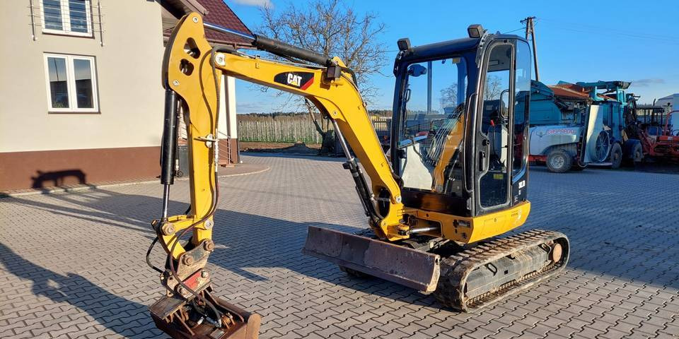 Minikoparka Caterpillar CAT 302.7D CR - Crawler excavator: picture 2 Minikoparka Caterpillar CAT 302.7D CR - Crawler excavator: picture 2