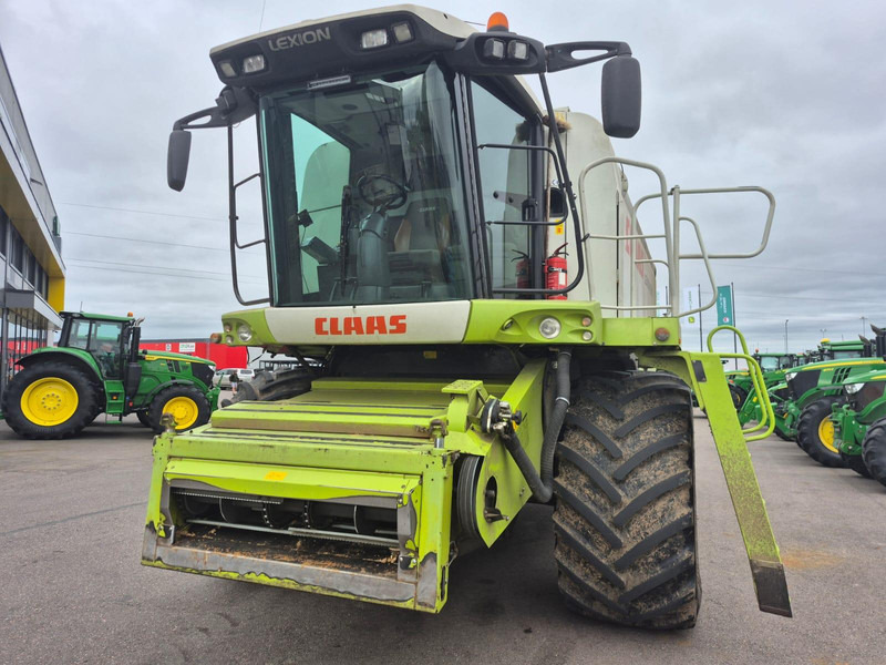 Claas Lexion 560 V750 - Combine harvester: picture 2 Claas Lexion 560 V750 - Combine harvester: picture 2