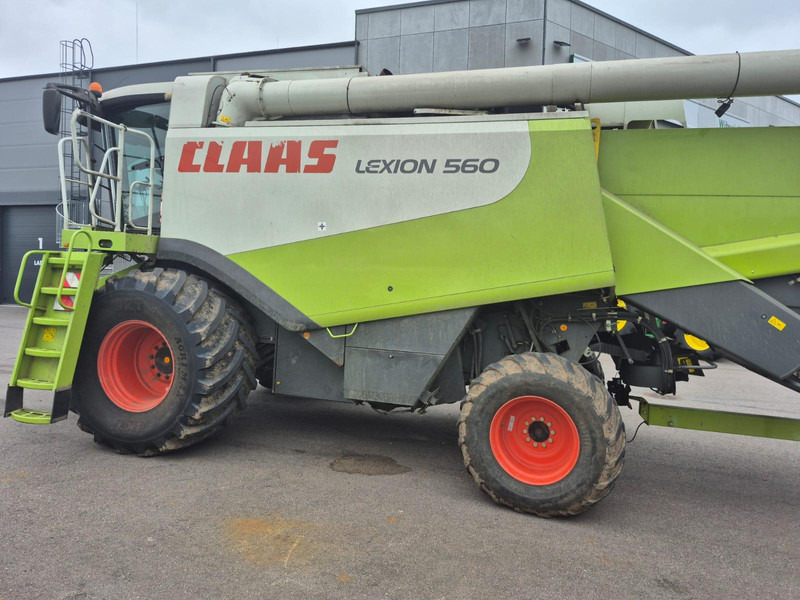 Claas Lexion 560 V750 - Combine harvester: picture 3 Claas Lexion 560 V750 - Combine harvester: picture 3