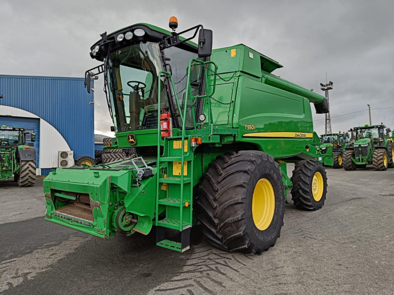 John Deere T550 leasing John Deere T550: picture 7