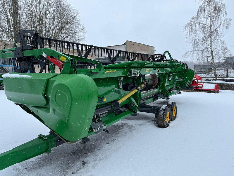 Combine harvester John Deere T660: picture 17