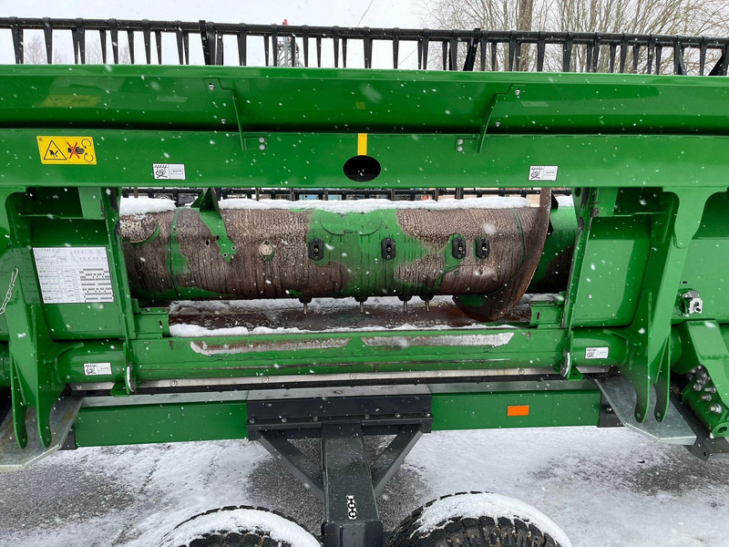 Combine harvester John Deere T660: picture 16