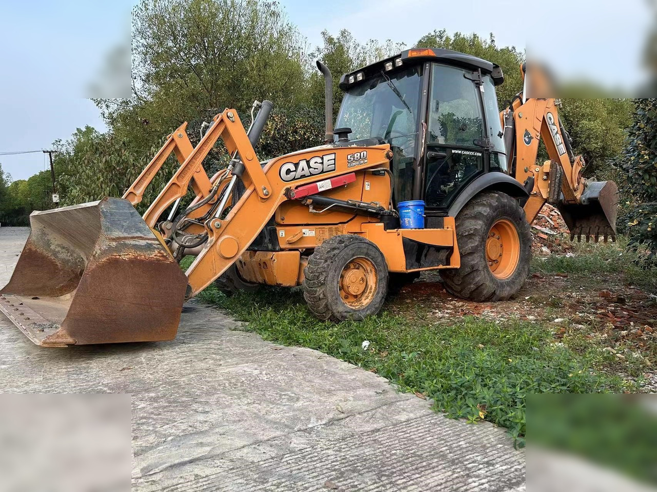 CASE 580 - Backhoe loader: picture 1 CASE 580 - Backhoe loader: picture 1