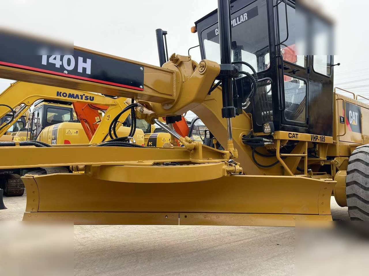 CATERPILLAR 140H - Grader: picture 3 CATERPILLAR 140H - Grader: picture 3