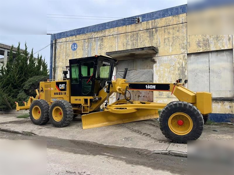 CATERPILLAR 140H - Grader: picture 4 CATERPILLAR 140H - Grader: picture 4