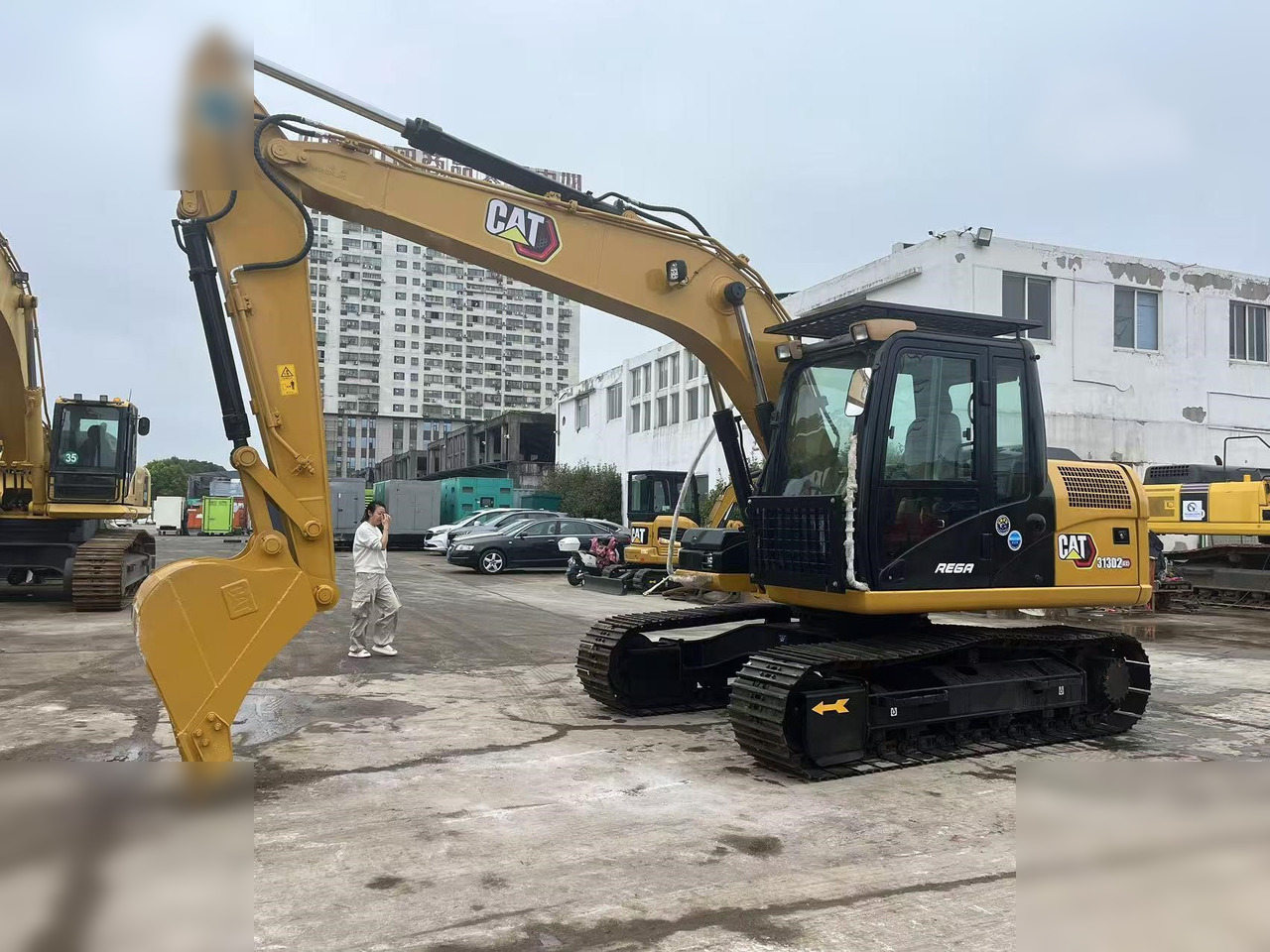 CATERPILLAR 313D2 GC - Crawler excavator: picture 2 CATERPILLAR 313D2 GC - Crawler excavator: picture 2