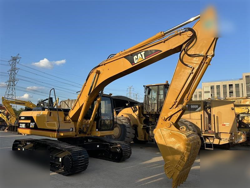 CATERPILLAR 320BL - Crawler excavator: picture 4 CATERPILLAR 320BL - Crawler excavator: picture 4