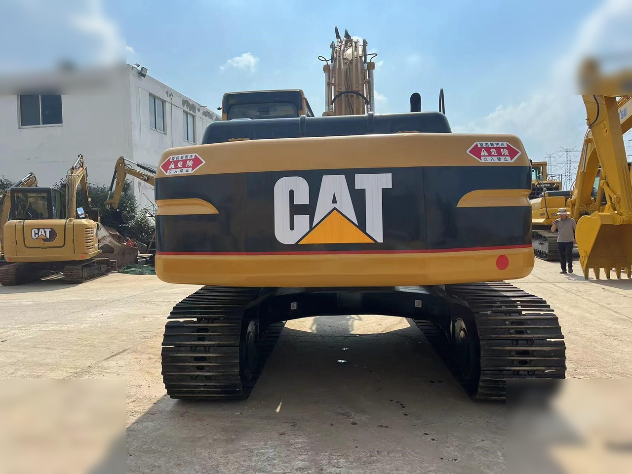 CATERPILLAR 320BL - Crawler excavator: picture 3 CATERPILLAR 320BL - Crawler excavator: picture 3
