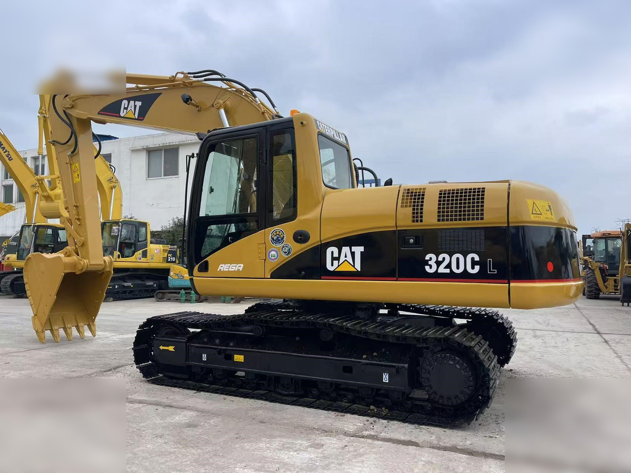 CATERPILLAR 320C - Crawler excavator: picture 2 CATERPILLAR 320C - Crawler excavator: picture 2