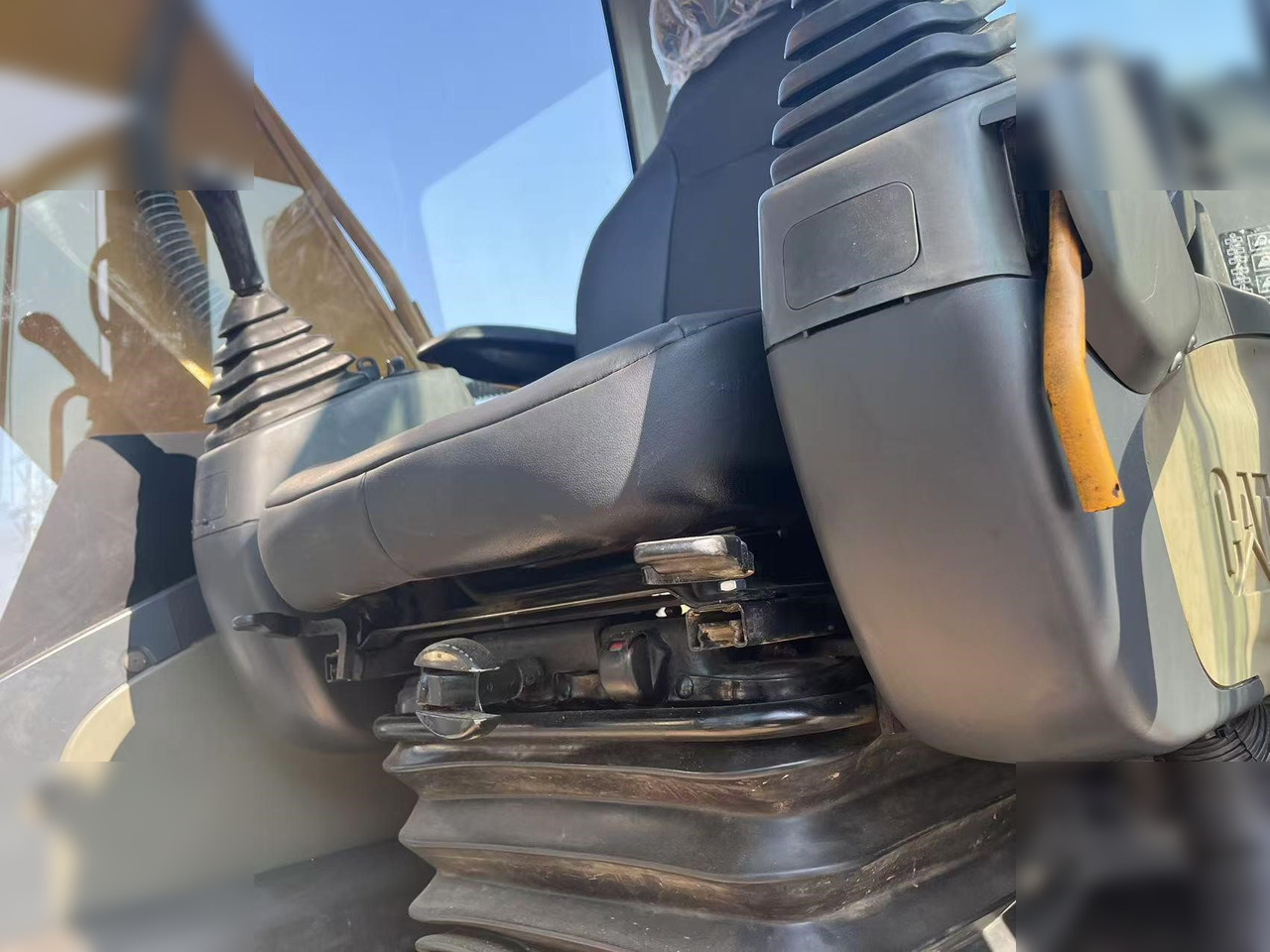 CATERPILLAR 320D - Crawler excavator: picture 4 CATERPILLAR 320D - Crawler excavator: picture 4