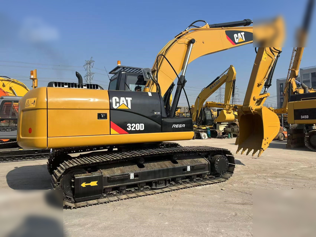 CATERPILLAR 320D - Crawler excavator: picture 2 CATERPILLAR 320D - Crawler excavator: picture 2
