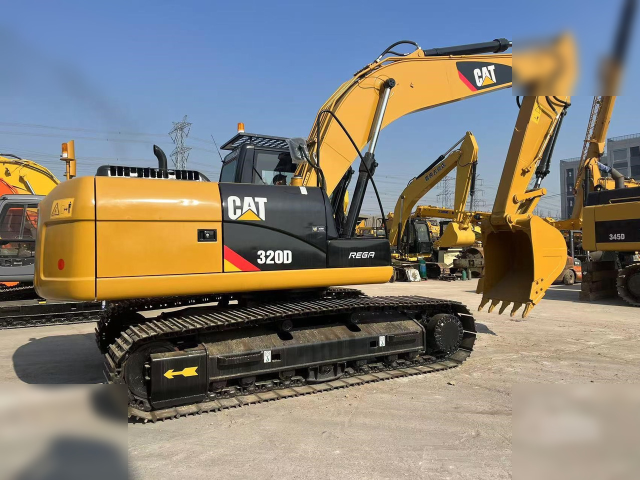 CATERPILLAR 320D - Crawler excavator: picture 2 CATERPILLAR 320D - Crawler excavator: picture 2
