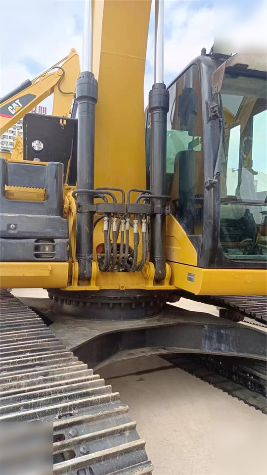 CATERPILLAR 323D - Crawler excavator: picture 5 CATERPILLAR 323D - Crawler excavator: picture 5
