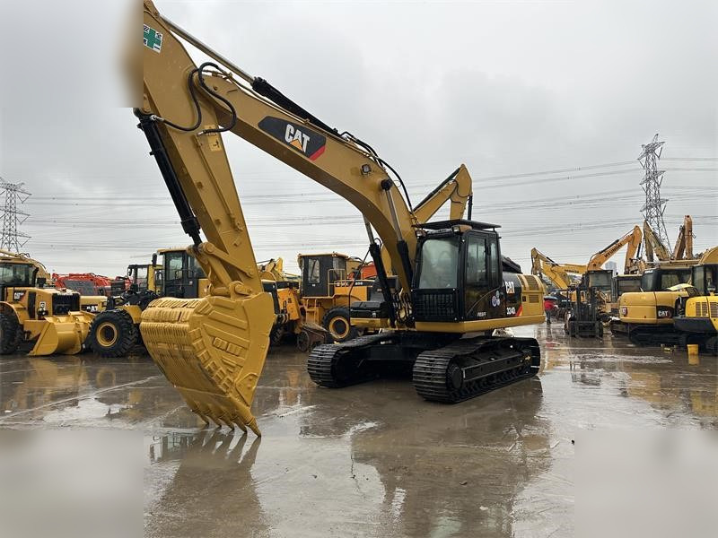 CATERPILLAR 324DL - Crawler excavator: picture 3 CATERPILLAR 324DL - Crawler excavator: picture 3