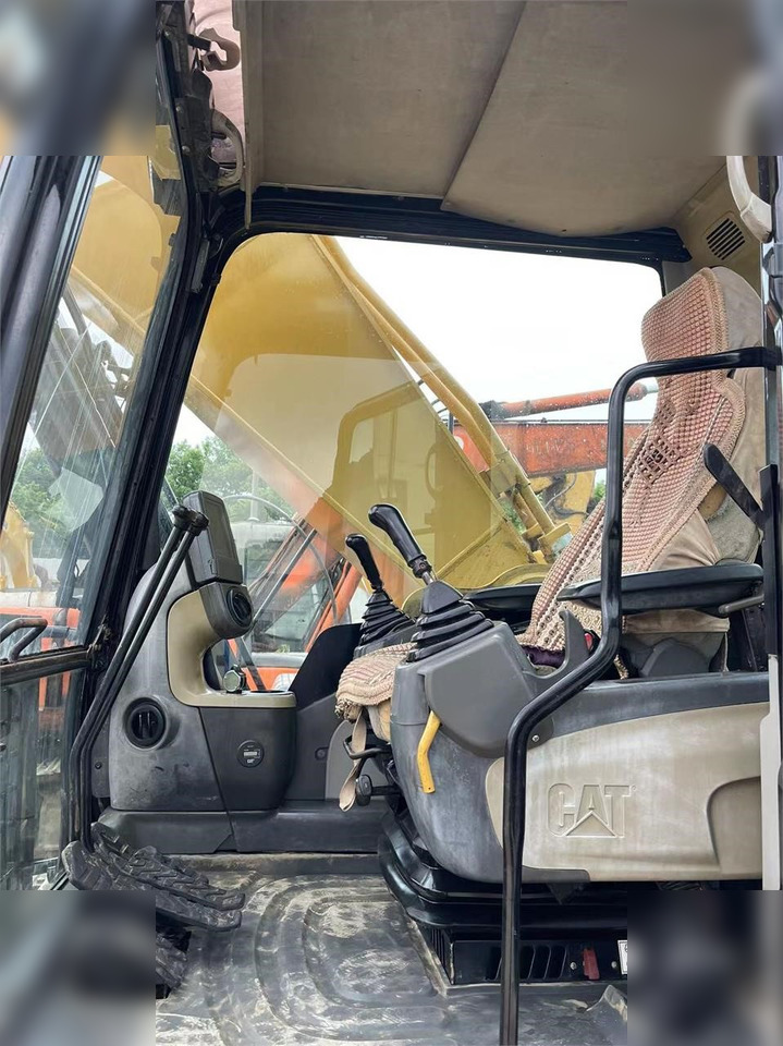 CATERPILLAR 325DL - Crawler excavator: picture 5 CATERPILLAR 325DL - Crawler excavator: picture 5