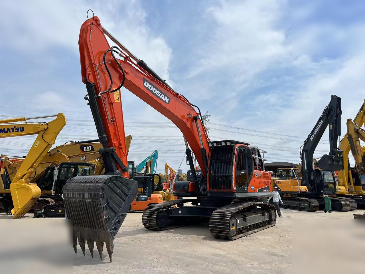 DOOSAN DX300 LC-9C - Crawler excavator: picture 3 DOOSAN DX300 LC-9C - Crawler excavator: picture 3