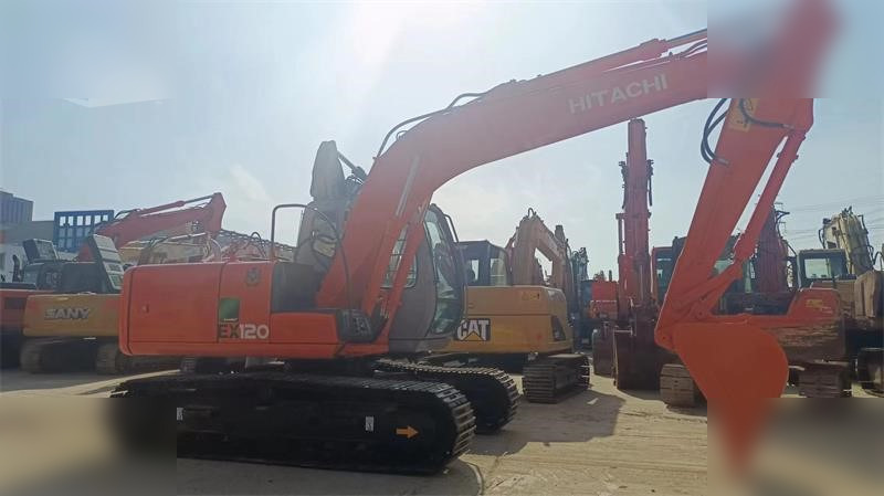 HITACHI EX120-5 - Crawler excavator: picture 2 HITACHI EX120-5 - Crawler excavator: picture 2