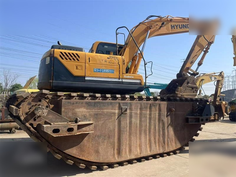 HYUNDAI ROBEX 150 LC-9 - Crawler excavator: picture 1 HYUNDAI ROBEX 150 LC-9 - Crawler excavator: picture 1