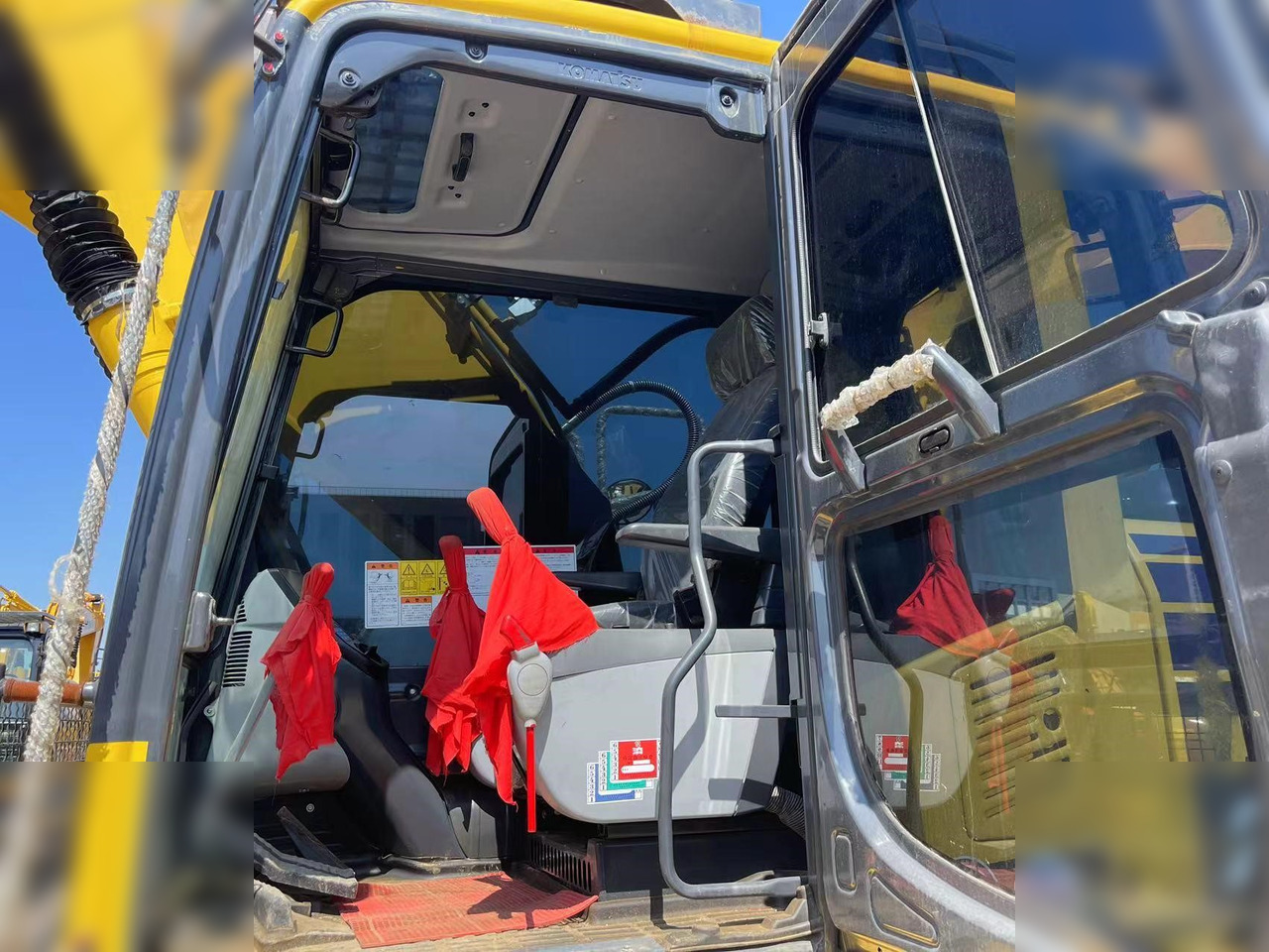 KOMATSU PC200-8 leasing KOMATSU PC200-8: picture 7 KOMATSU PC200-8 leasing KOMATSU PC200-8: picture 7